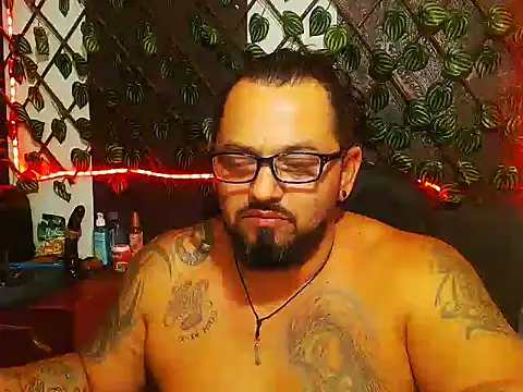 mr_wolf46 Show Webcam