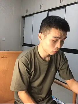 gutou001 在線直播表演