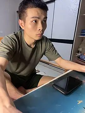 gutou001 网络视讯表演
