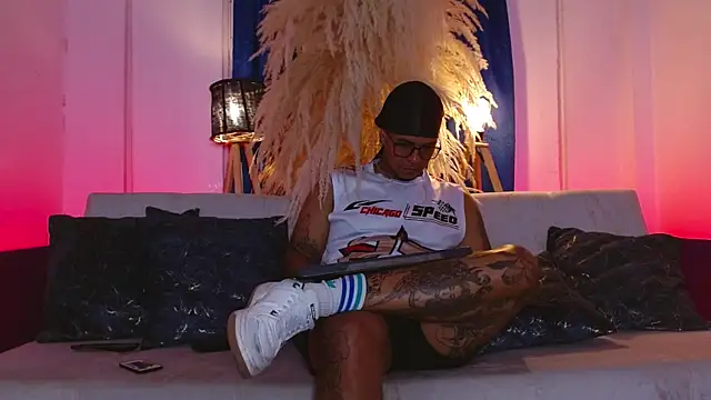 Brytiago_zane webcam show