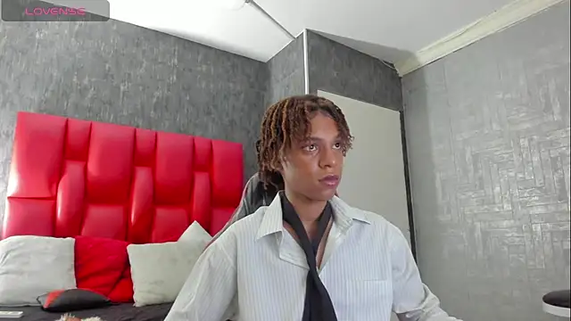 luccas_lowee's Webcam Show