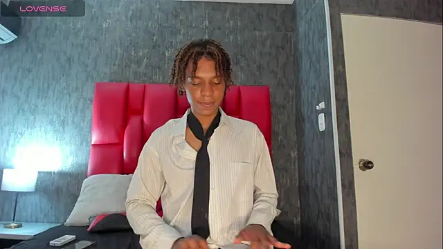 luccas_lowee Webcamshow