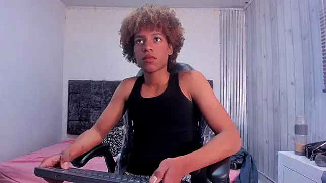 luccas_lowee Webcam Show