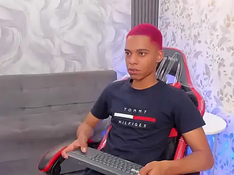 Webkamerová show luccas_lowee