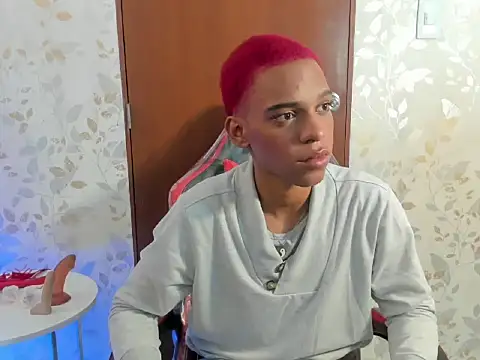 luccas_lowee Show Webcam