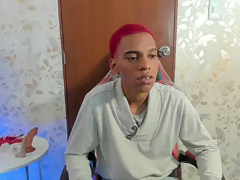 luccas_lowee's Webcam Show