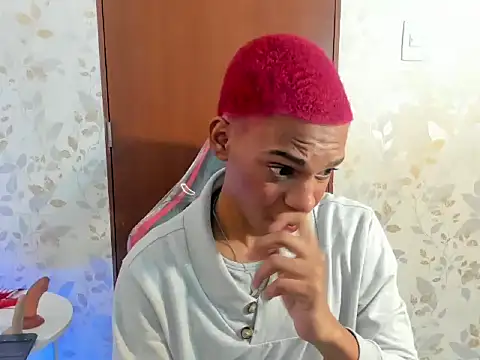Show modela luccas_lowee na web-kameri