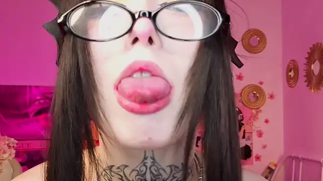 oni_doll's Webcam Show