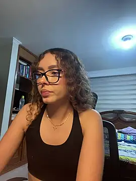 Isabelle_Noir Chat XXX in diretta