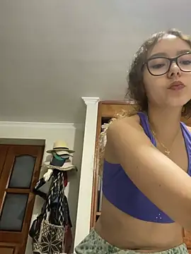Isabelle_Noir Live XXX-Chat