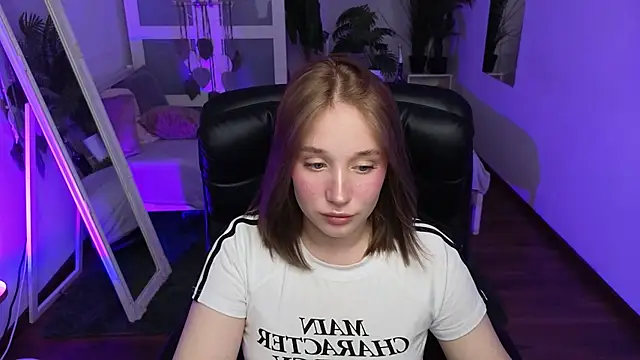 AliceTrenton's Live XXX Chat