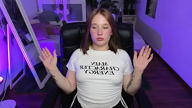 AliceTrentonn Webbikameraesitys