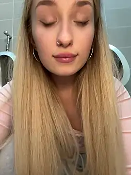 LollyPollly Show in webcam