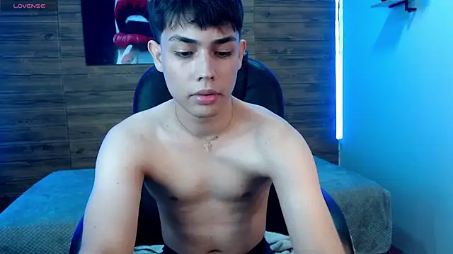 ivan_cooper webcam show