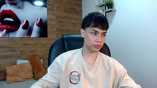 Show modela ivan_cooper na web-kameri