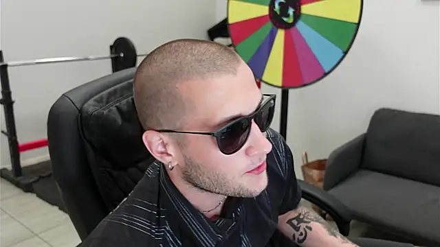 Вебкам-шоу Igor_Wilde