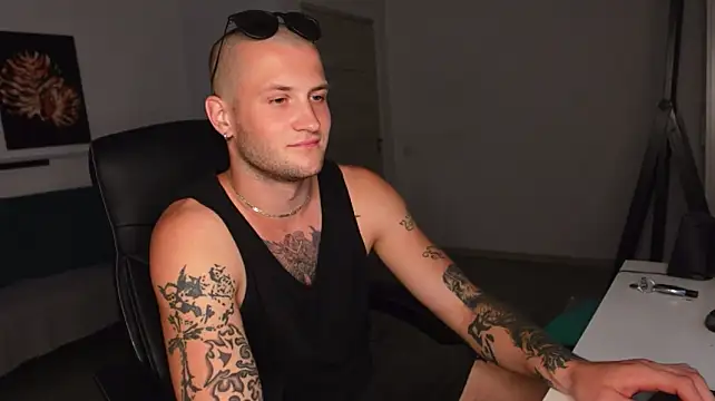 Igor_Wilde Шоу с уебкамера