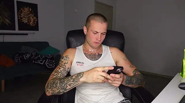 Show modela Igor_Wilde na web-kameri