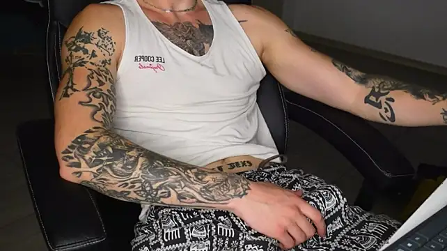 Igor_Wilde ওয়েবক্যাম শো