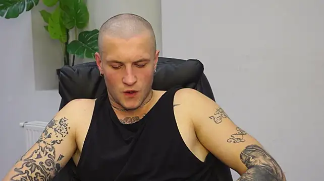 Pokazy przed kamerką – Igor_Wilde