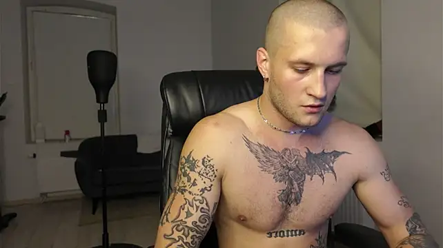 Show modela Igor_Wilde na web-kameri
