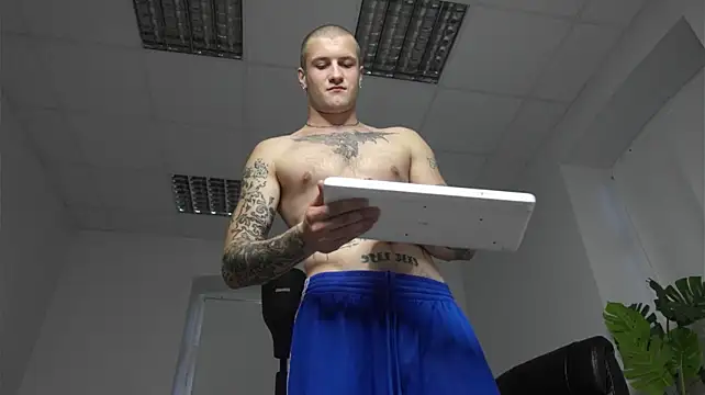 Show modela Igor_Wilde na web-kameri