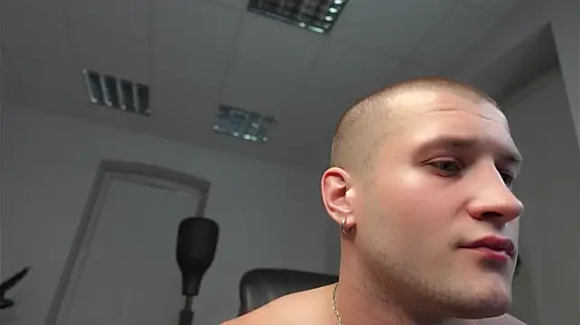 Show modela Igor_Wilde na web-kameri