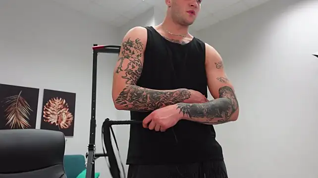 Show modela Igor_Wilde na web-kameri