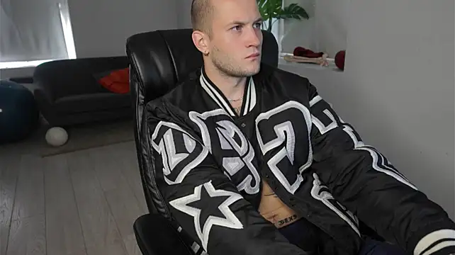 Show modela Igor_Wilde na web-kameri