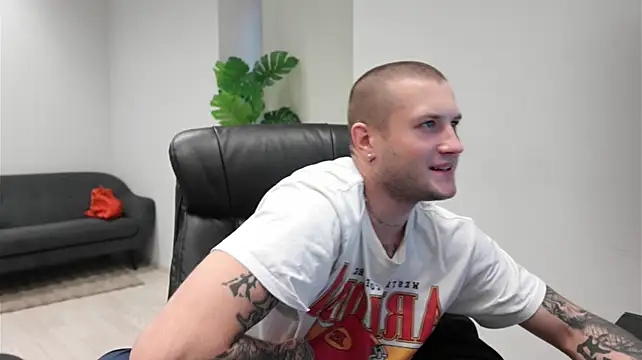 Show modela Igor_Wilde na web-kameri