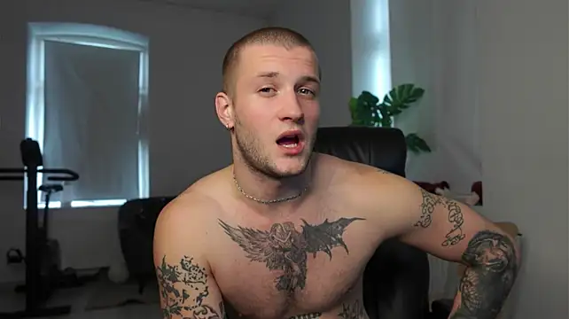 Show modela Igor_Wilde na web-kameri