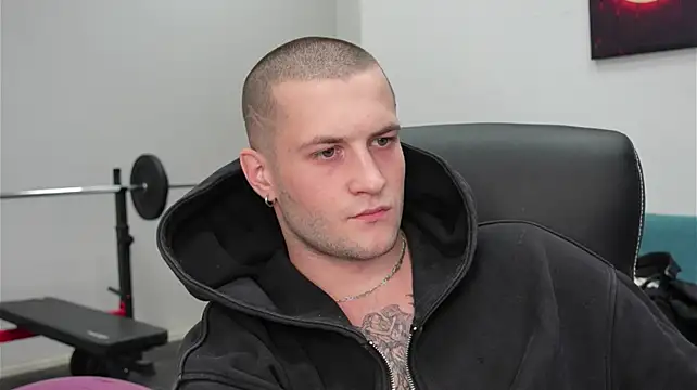 Igor_Wilde Шоу с уебкамера