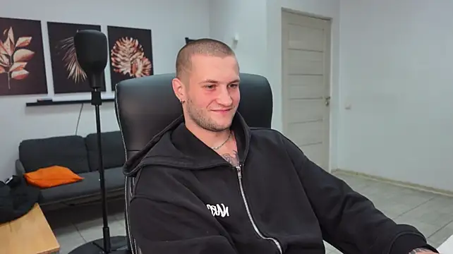 Show modela Igor_Wilde na web-kameri