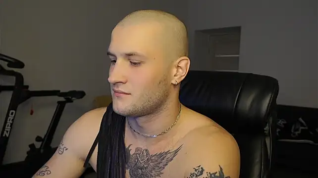 Igor_Wilde Adlı Modelin Web Kamerası Şovu