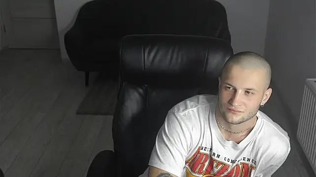 Igor_Wilde Adlı Modelin Web Kamerası Şovu