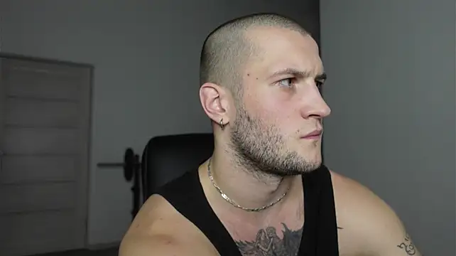 Show modela Igor_Wilde na web-kameri
