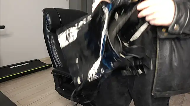 Igor_Wilde Show in webcam