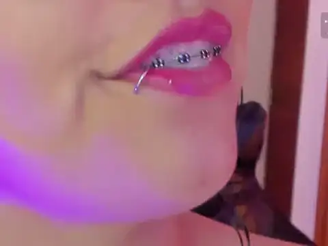 lilith03_'s Webcam Show
