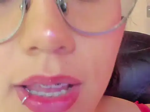 lilith03_'s Webcam Show