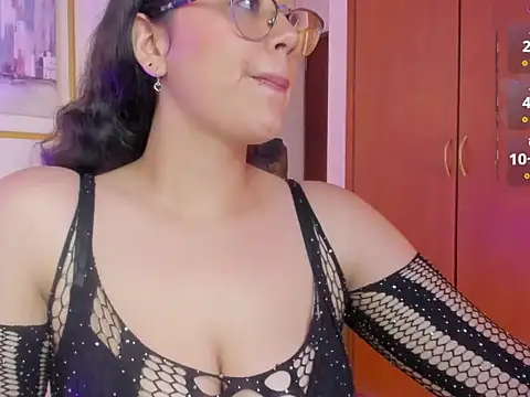 lilith03_'s Webcam Show