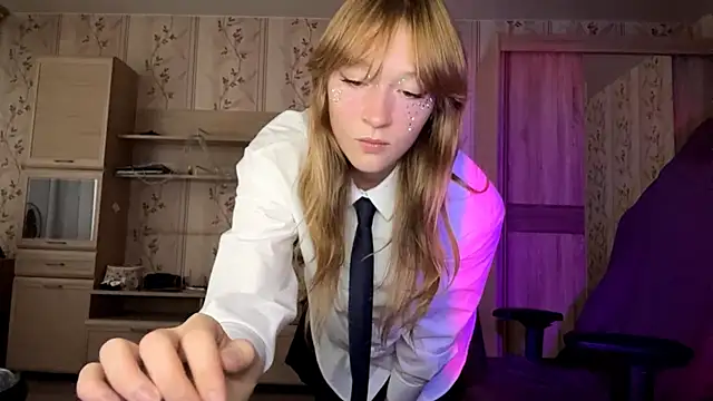 SalmonWhip webcam show
