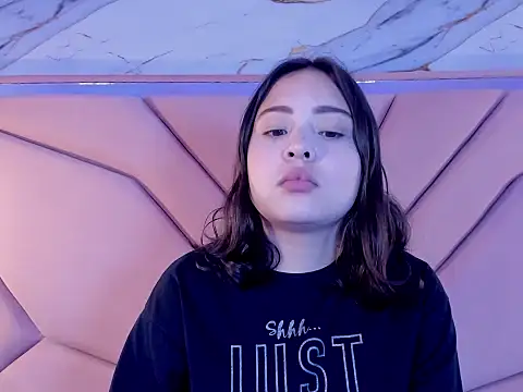 PamelaCollinsVS' Live XXX Chat