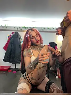 julyblair- – webcam-show