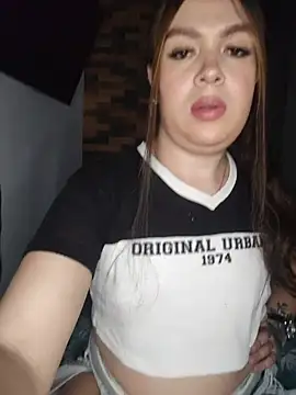 Dulce_cum343: διαδικτυακό σόου στην κάμερα