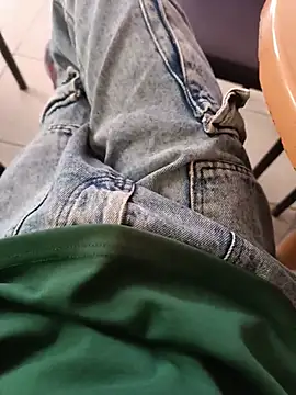 rboutr's Webcam Show