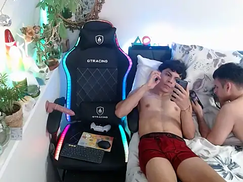 Вебкам-шоу Kevinjchan1