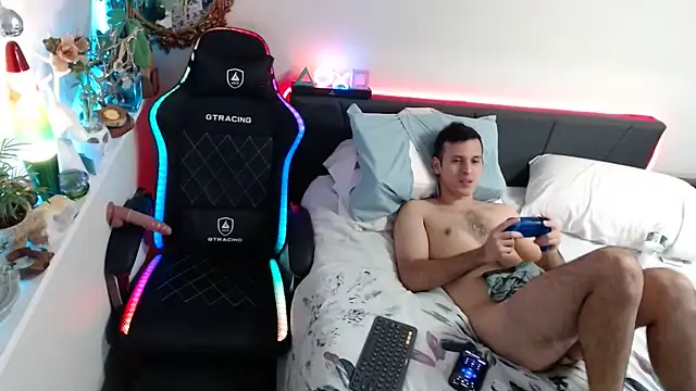 Kevinjchan1 Show Webcam