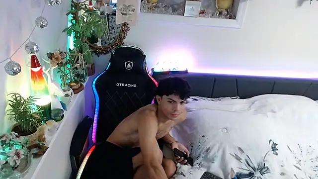Kevinjchan1 Webcam-Show
