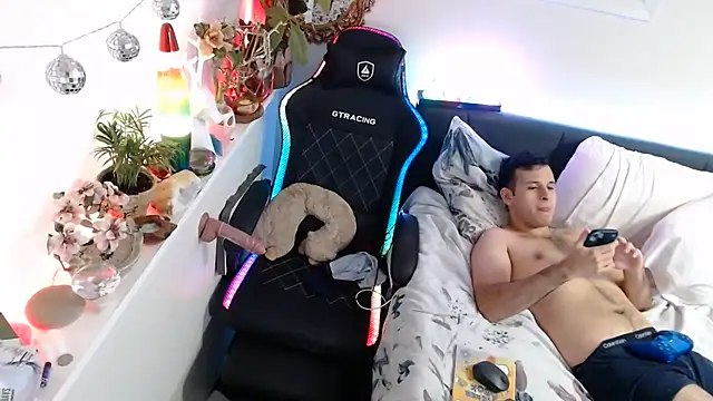 Kevinjchan1's Webcam Show