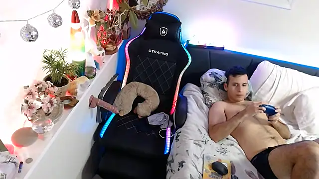 Kevinjchan1 Шоу с уебкамера